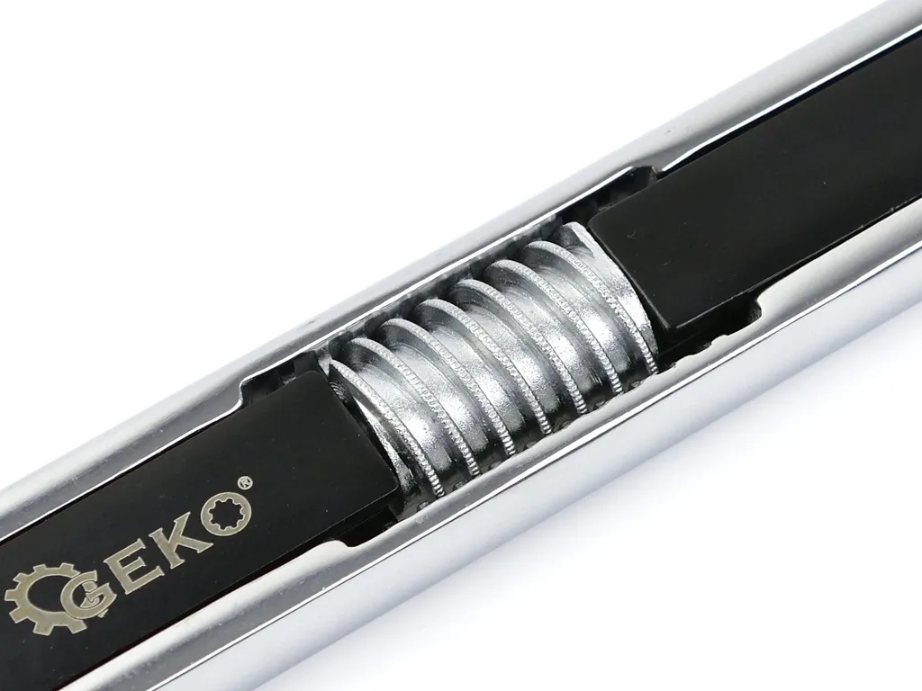 Fini les écrous abîmés avec la clé à œil réglable double GEKO G15028 - 4