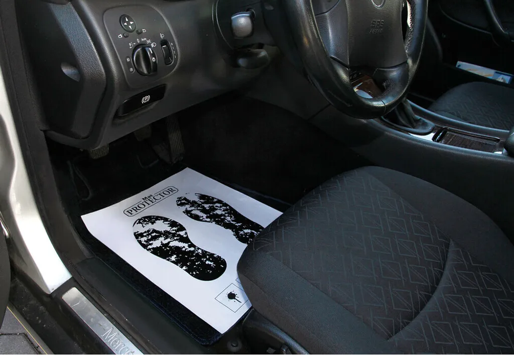 Tapis de Sol Jetables en Papier pour Voiture Lampa - Lot de 200 Unités