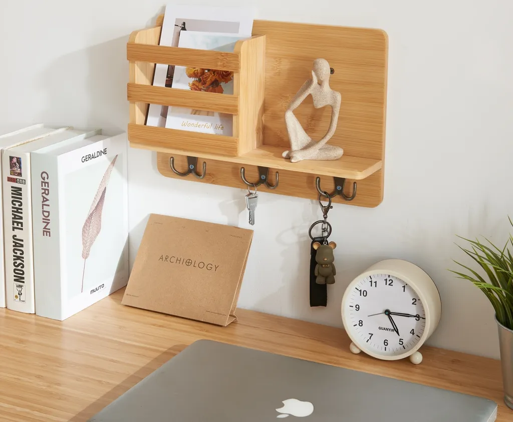 Mensola Design Giske Bambù 33cm: Ripiano Parete con Ganci Multiuso