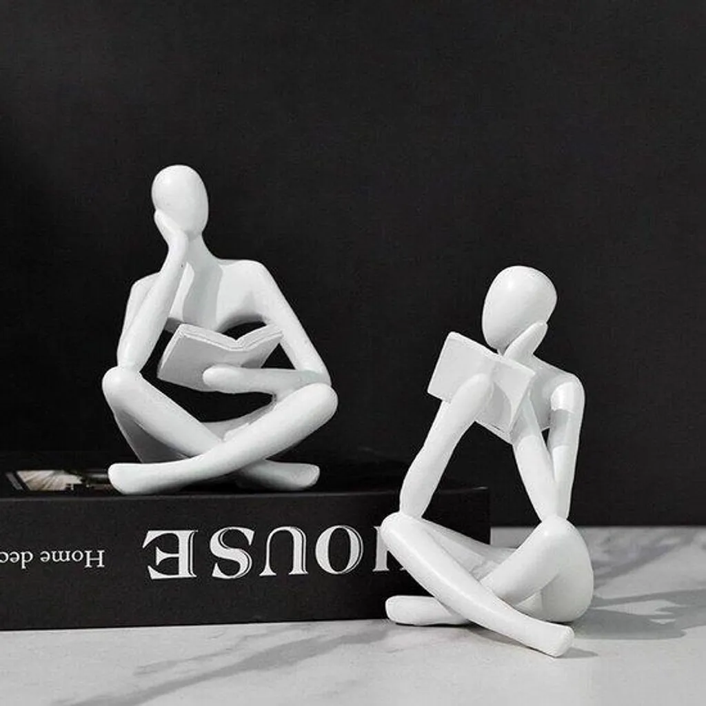 Figurines penseurs blancs pour dynamiser une déco trop monotone