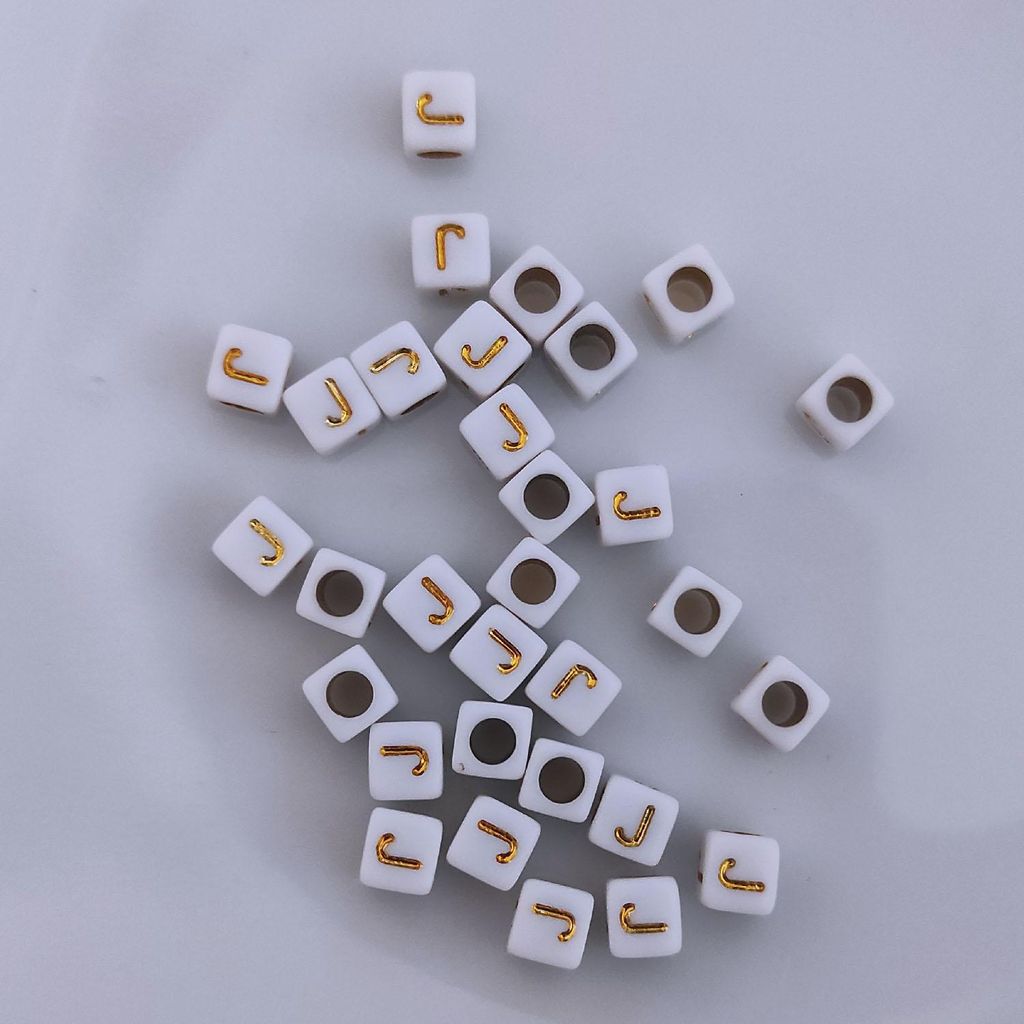 Buchstaben Perlen, 30 Stück, 6x6 mm, weiß mit gold, eckig, Buchstabe J