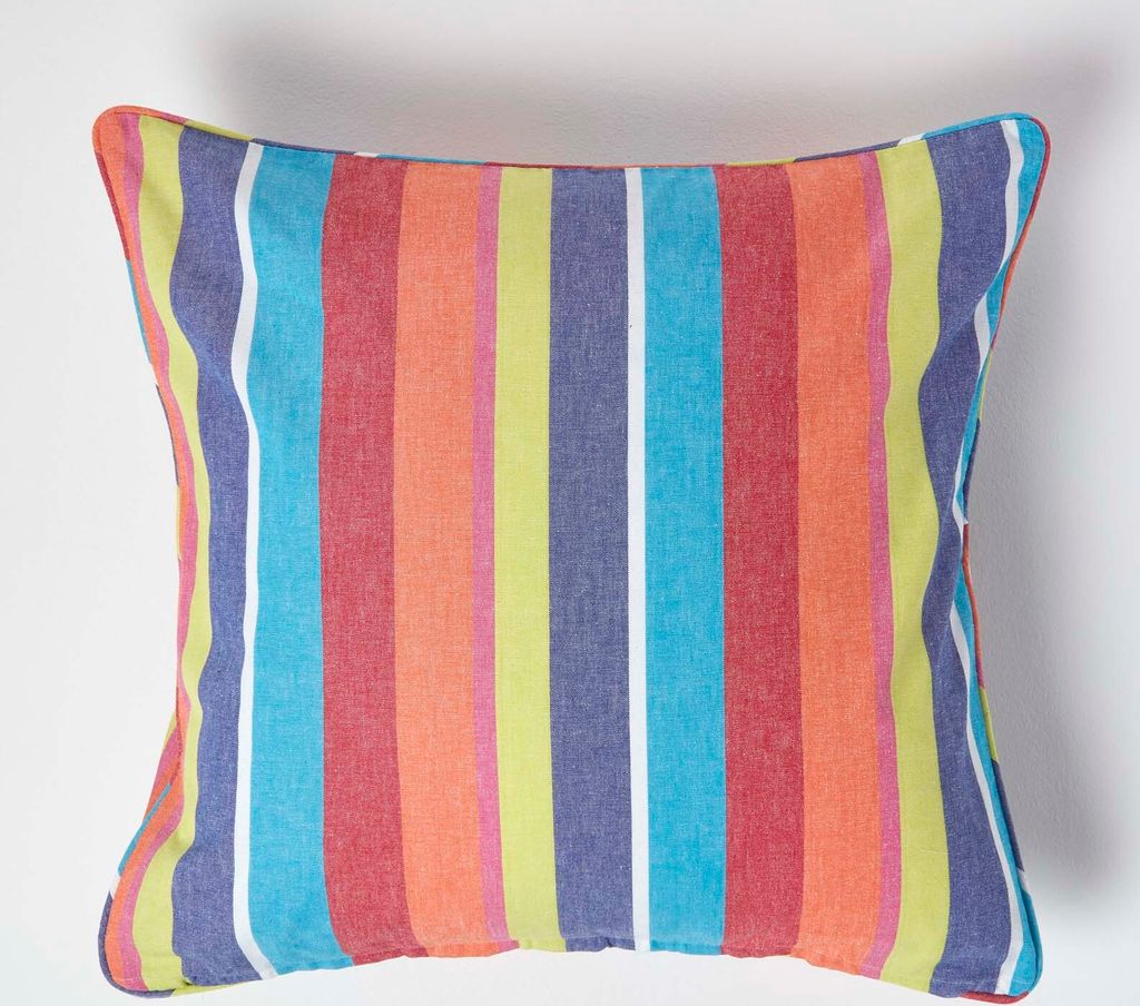 HOMESCAPES Bunt gestreifter Kissenbezug, 60 x 60 cm