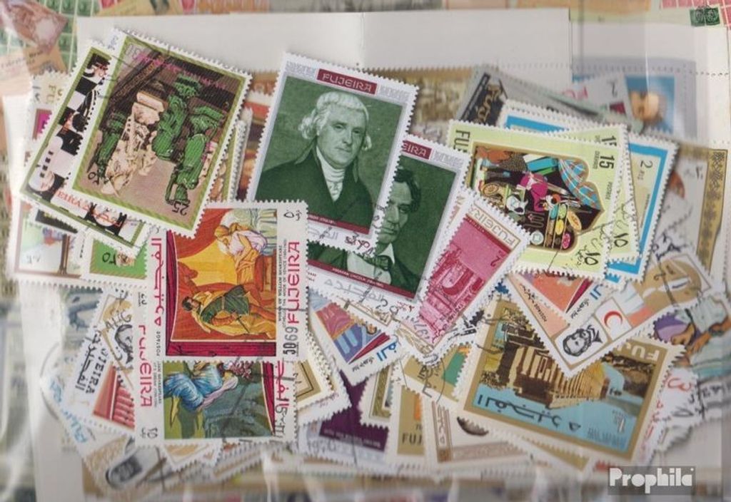 Briefmarken Fujeira 300 verschiedene Marken