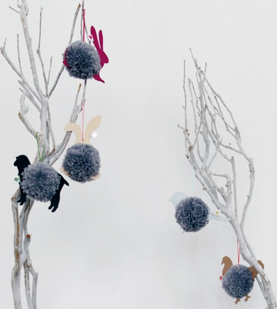 PomPom Ornament "Hase mit Stern"
