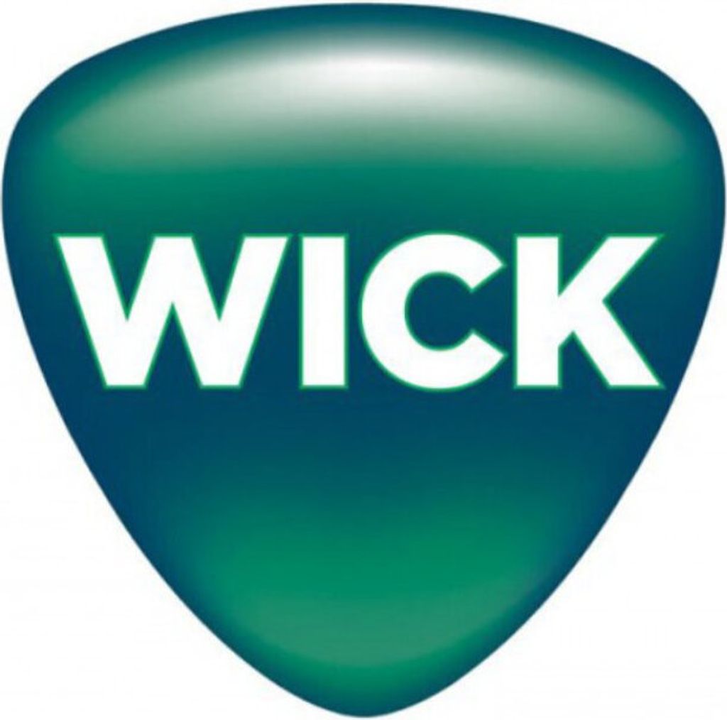 WICK Zitrone zuckerfreie Halsbonbons mit natürlichem Produktbild 2