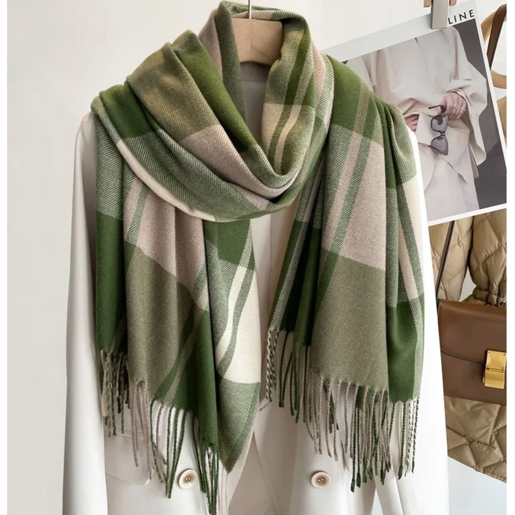 Eleganter Schal ME-33767 in Grün 2 KP33767
