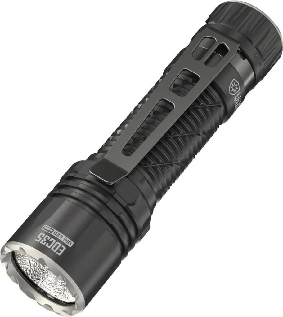Fini l'obscurité avec la lampe Nitecore EDC35 5000 Lumens LED UHi40MAX