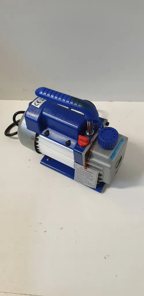 Détectez les Fuites AC avec ce Kit Pompe à Vide 3 CFM 1/4HP - Solution Complète - 6