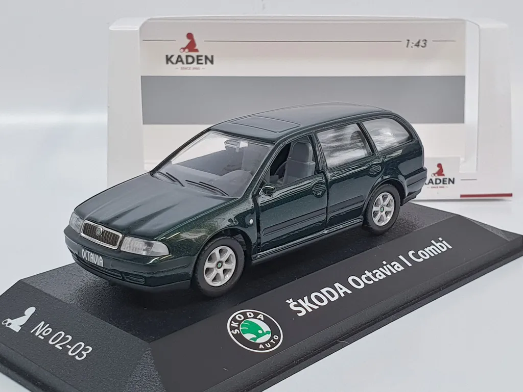 Skoda Octavia Combi KADEN 1:43 Vert Métallisé 3Y3Y - Finition Métal