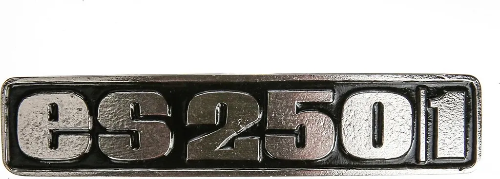 Dettaglio Lettering ES250/1 Alluminio | Eleganza e Design Metallo