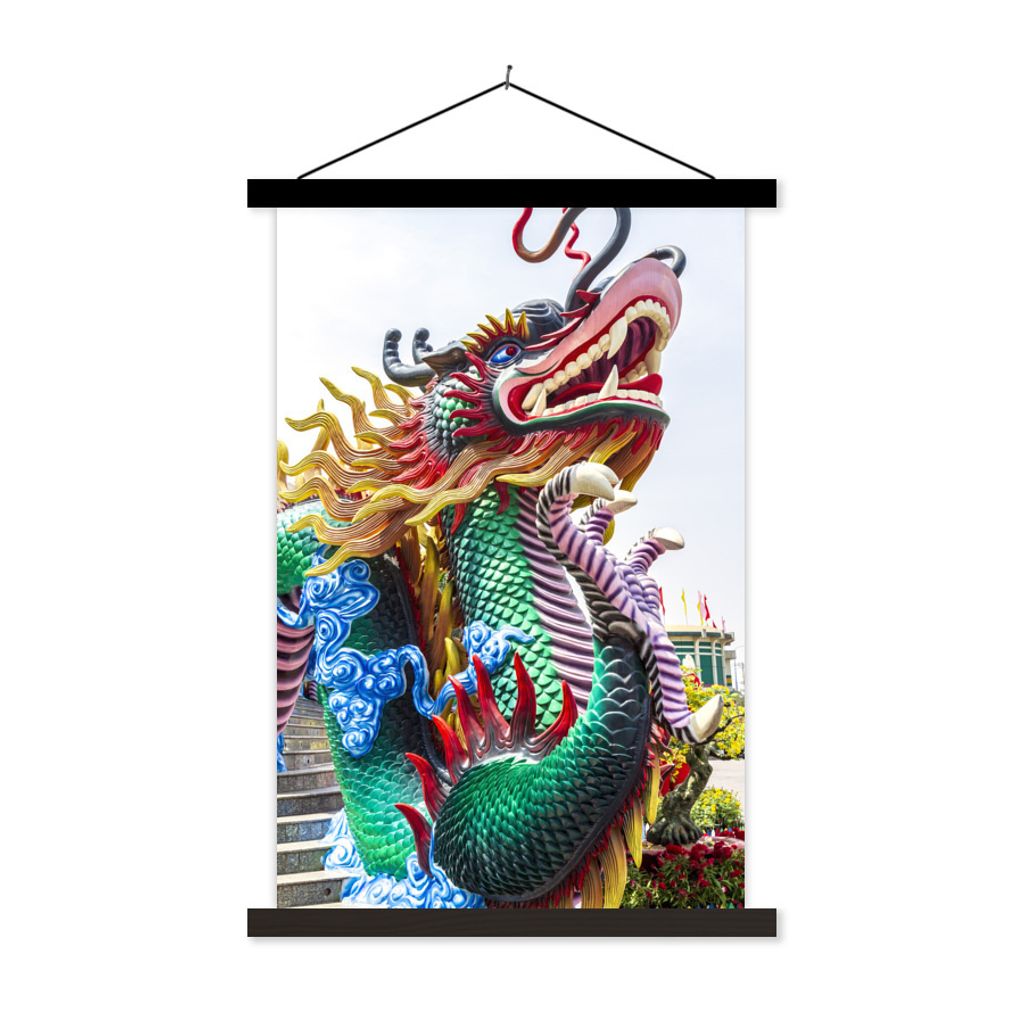 MuchoWow Textilposter Bunter Drache vor einem Tempel in China 60x90 cm mit schwarzem Rahmen - Poster Wohnzimmer