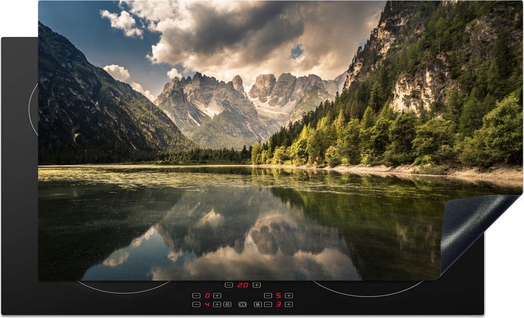 KitchenYeah Herdabdeckplatte Dolomiten - Wasser - Berg , 89x51cm, Küche Deko, Glaskeramikkochfeld Herdabdeckung, Abdeckplatte fùr Kochfeld