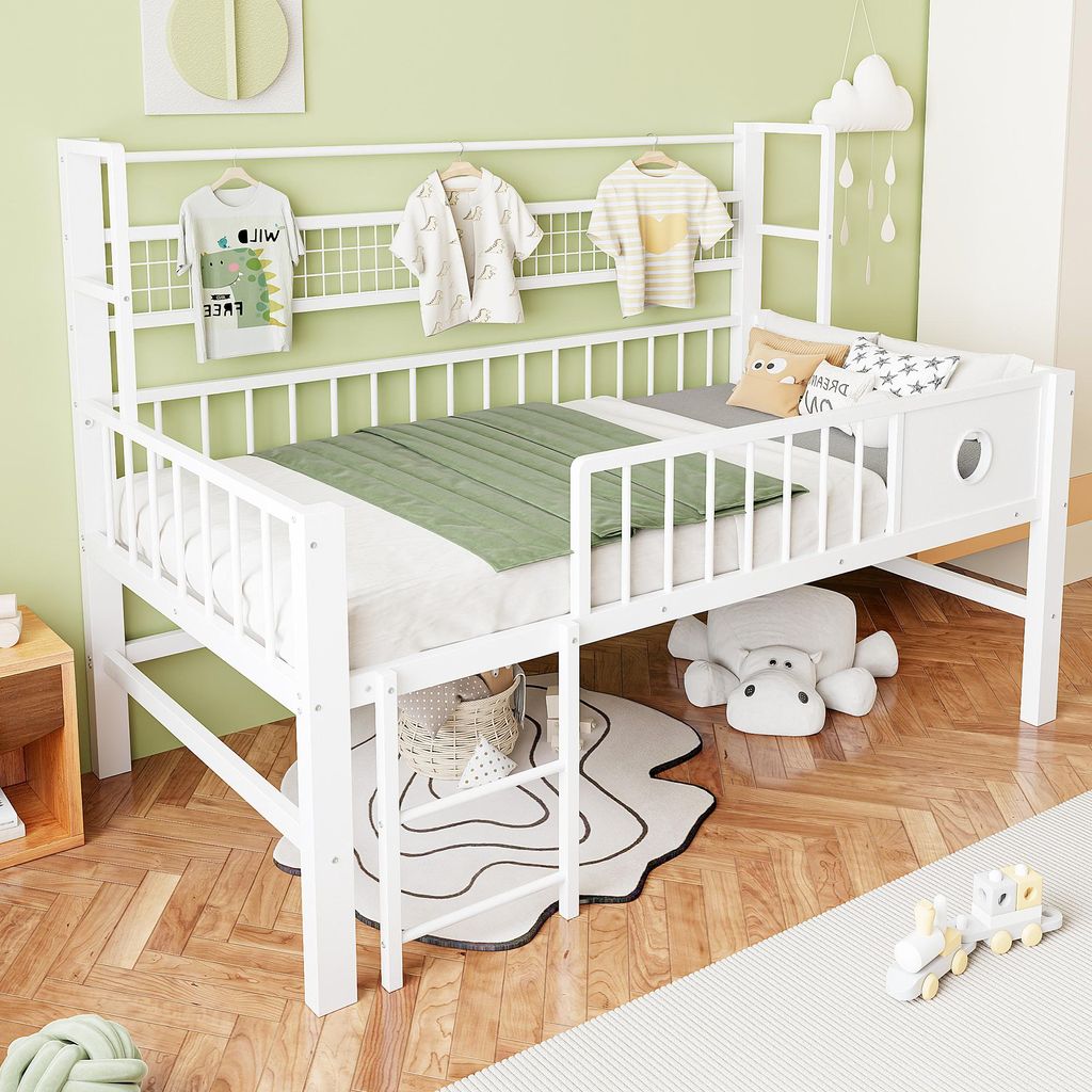 Merax Etagenbett Hochbett 90×200 cm mit Metallrahmen und Stauraum, Kinderbett mit Ablagefächer, Kleiderstange, Sicherheitsgitter, niedrig, Weiß