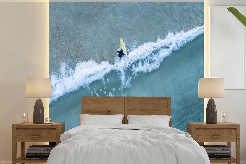 MuchoWow Fototapete für Wohnzimmer oder Schlafzimmer Wandtapete Vinyl Motivtapete Luftaufnahme eines Surfers in den blauen Wellen - 260x260 cm -...