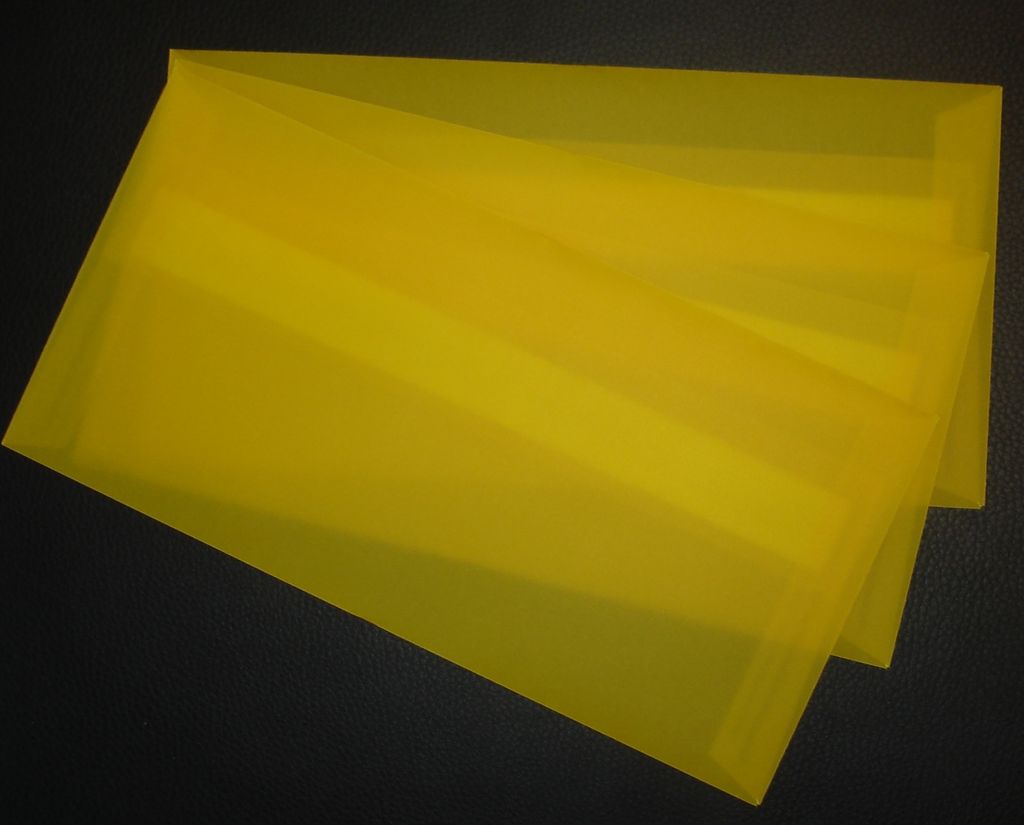 LYSCO Umschläge-Set mit 10 Stück DIN lang Gmund transparente Briefumschläge Farbe gelb haftklebend 100g/m² (UMS-120)