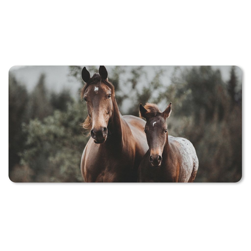 MuchoWow Schreibtischunterlage Pferde - Wald - Berge 80x40 cm - XXL Mauspad - Gaming Mauspad