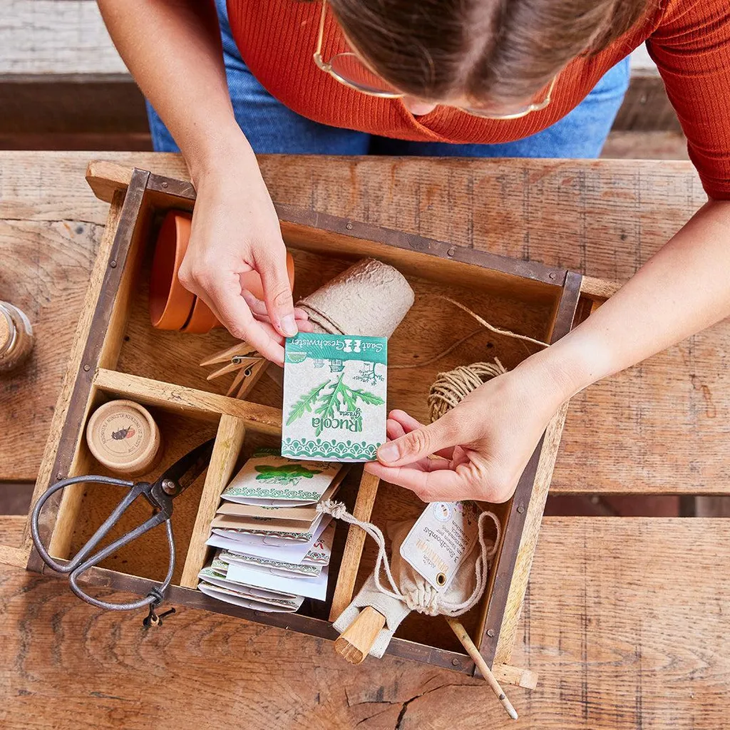 Caisse en bois compartimentée pour trier vos objets avec un style rétro - 7