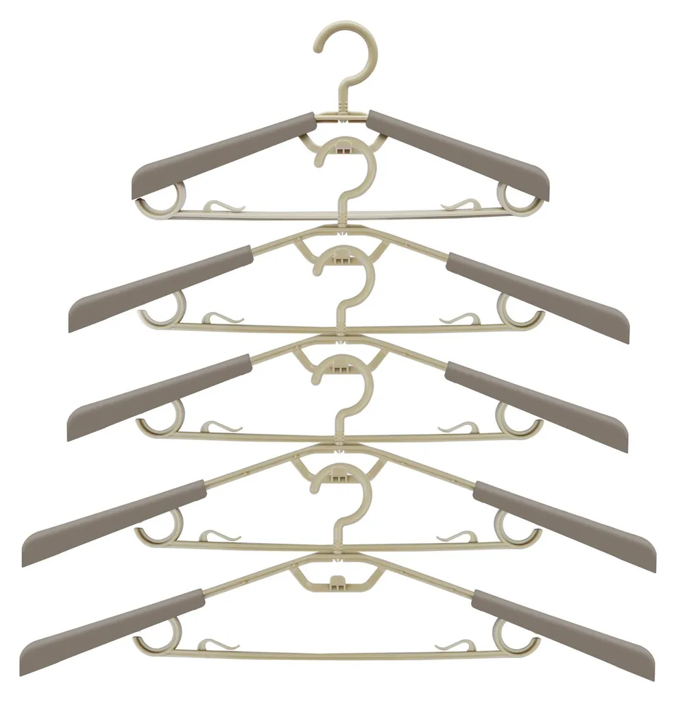 Organiser son dressing avec le lot de 5 cintres extensibles gris réglables