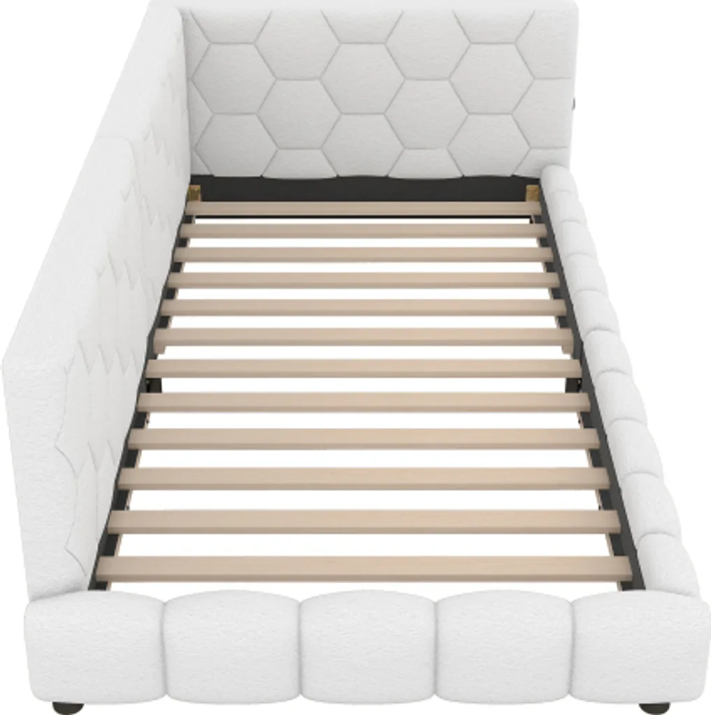 Lit banquette blanc avec chargeur USB pour optimiser les petits espaces