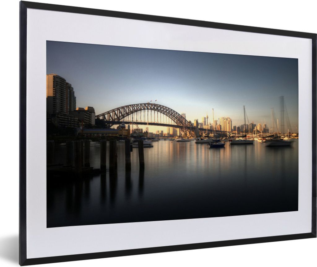 MuchoWow Gerahmtes Poster Boote vor der Sydney Harbour Bridge in Australien 60x40 cm - Poster mit Schwarzem Bilderrahmen Wandposter Rahmen Foto B...
