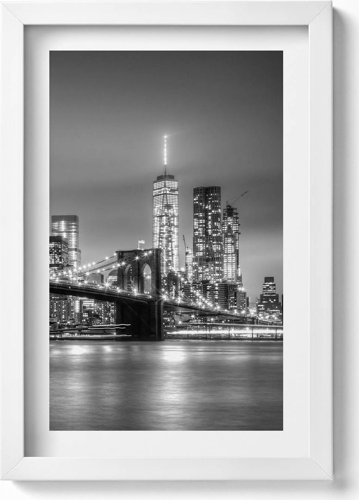 New Yorker Brooklyn Bridge bei Nacht– Wandbild mit Rahmen – Gerahmtes Bild – Wanddekoration – 20x30 cm – Weiß
