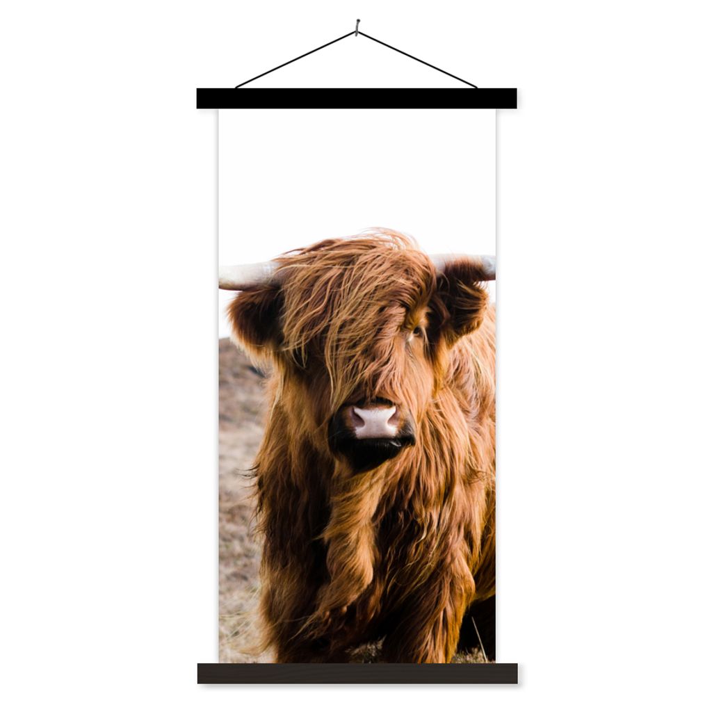 MuchoWow Textilposter Schottische Highlander - Landschaft - Kuh - Braun - Tiere - Natur 90x180 cm mit schwarzem Rahmen - Dekoration Wohnzimmer