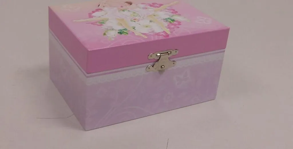 Boîte à bijoux ballerine Harlekijn : fini les bijoux perdus dès 3 ans