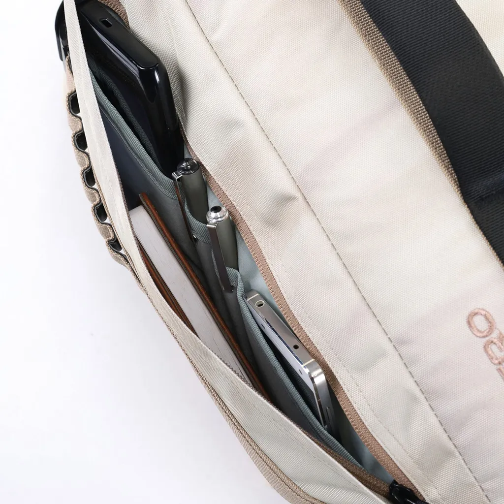 Nitro Scrambler Backpack 28L Dune Cachi: Avventura Urbana e Weekend - 12