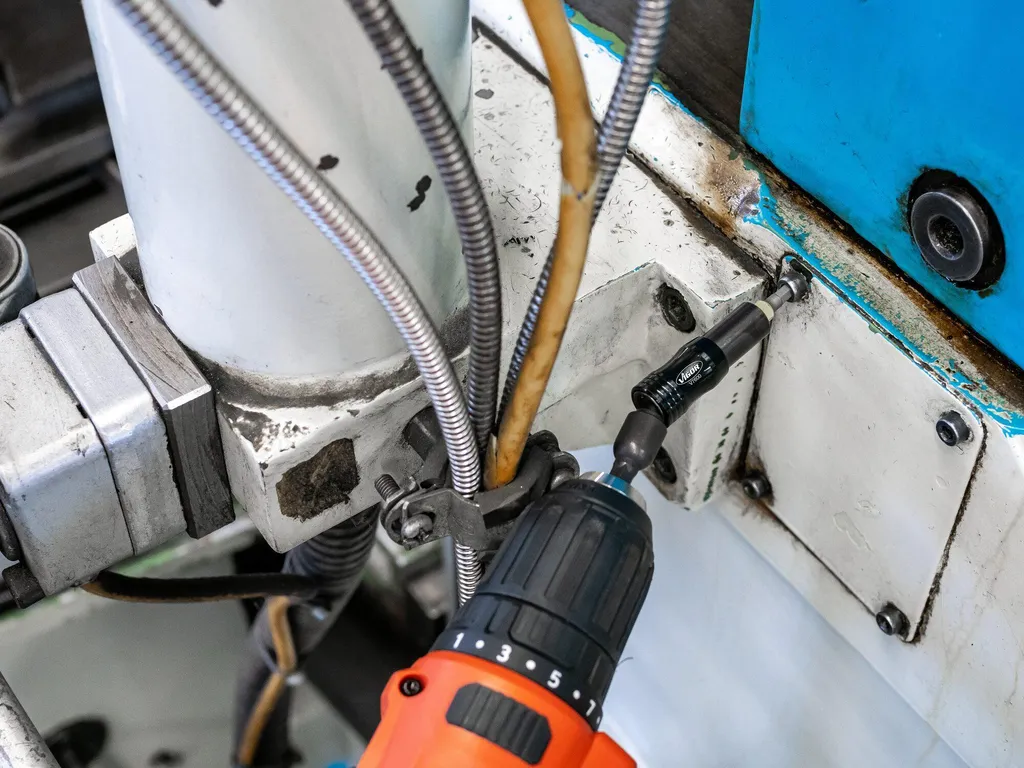 Porte-embout V7600 VIGOR 1/4" articulé : idéal pour accès difficiles - 3