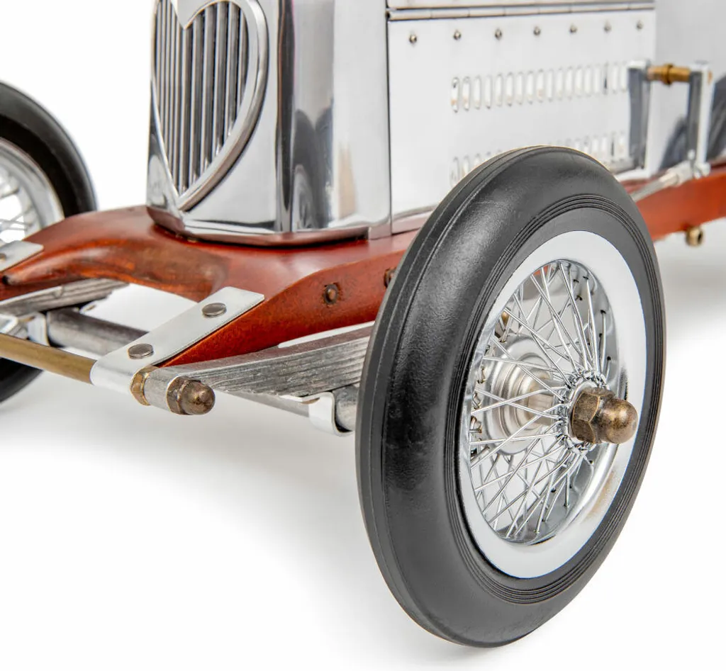 Voiture miniature Bantam Midget en métal : l'objet déco idéal - 7