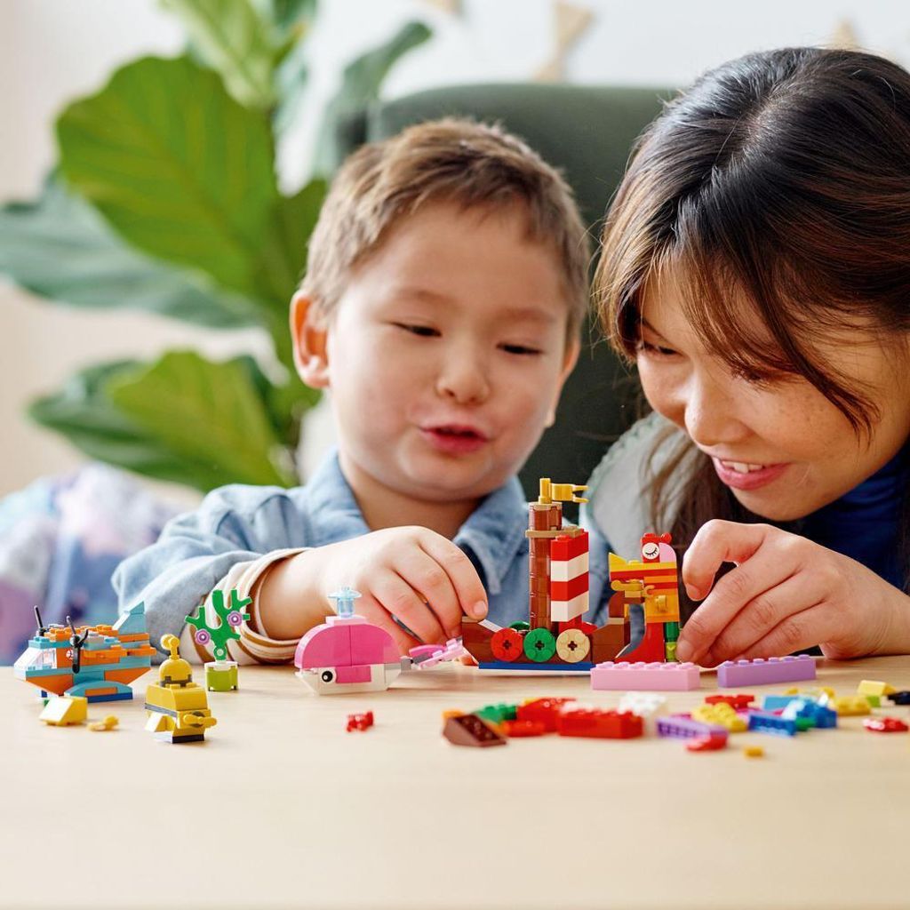 LEGO 11018 Classic Kreativer Meeresspaß, Kreativ-Set mit Produktbild 23