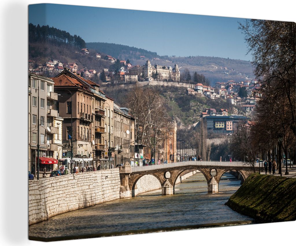 OneMillionCanvasses - Leinwandbilder - 140x90 cm, Brücke über den Fluss Miljacka in Sarajewo, Bosnien und Herzegowina, Wandbilder Kunstdruck Wa...