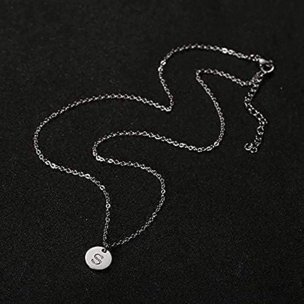 Collana con Lettera Iniziale Oro Rosa e Argento: Trend Regalo 2025 - 12