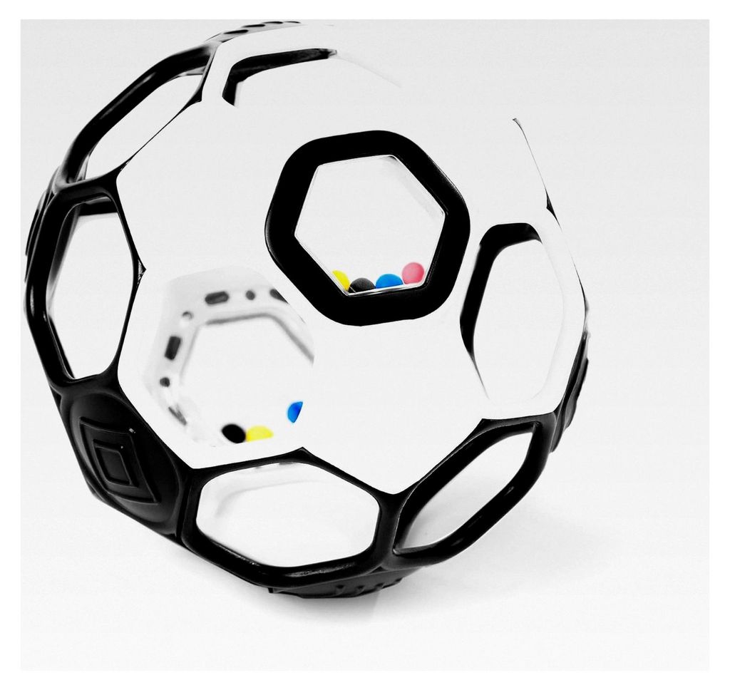 Oball Grippin' Goals Rassel-Fußball, Schwarz und Weiß, leicht zu greifendes Spielzeug für Neugeborene und älter