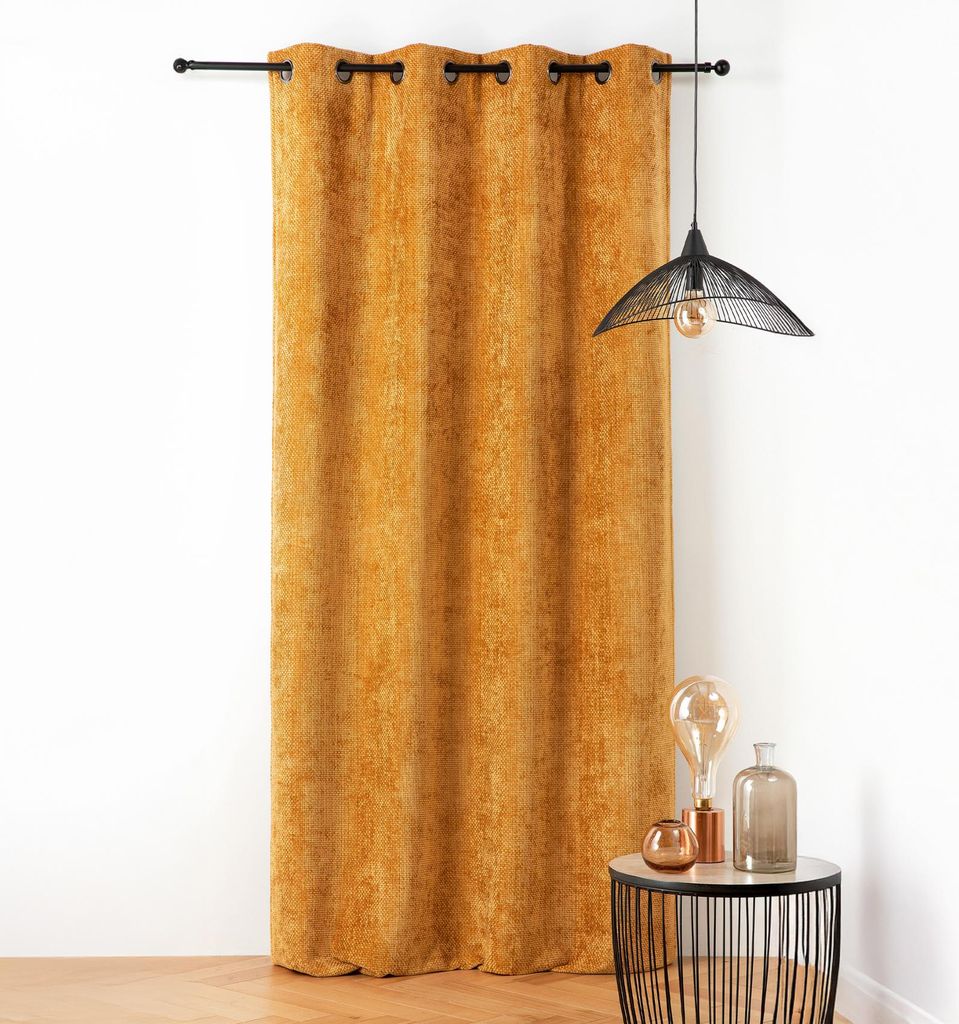 Thermovorhang mit Schallisolierung und satiniertem Chenille-Effekt