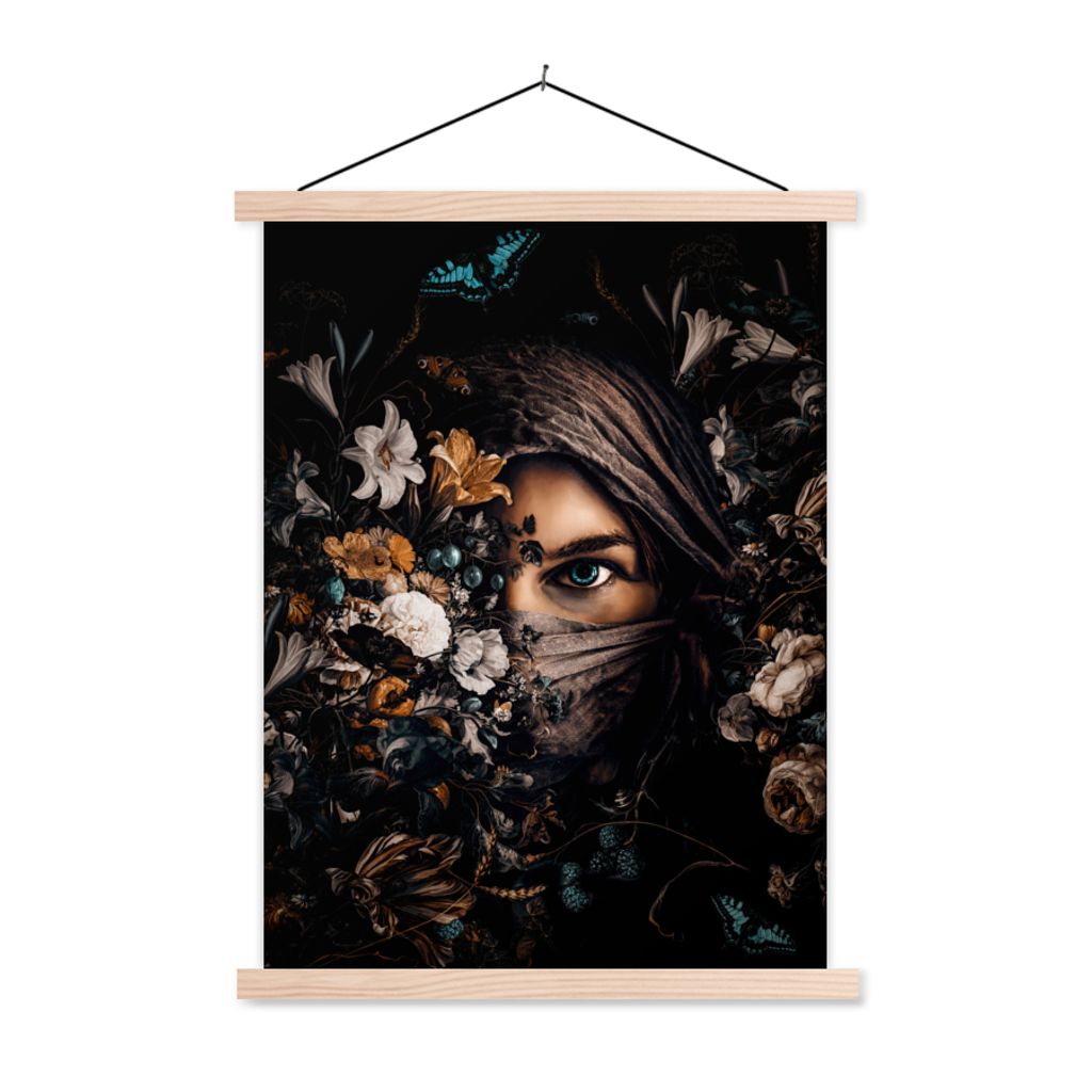 MuchoWow Textilposter Frau - Luxus - Blumen - Schmetterling - Porträt 120x160 cm mit holzfarbenen Rahmen - Plakatkarton