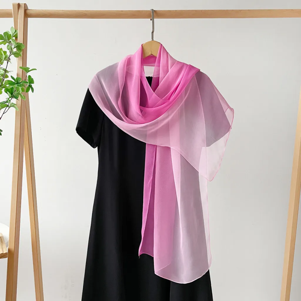 INF Sciarpa in Chiffon Rosa Perla: Tessuto Shimmer e Perle Applicate - 3
