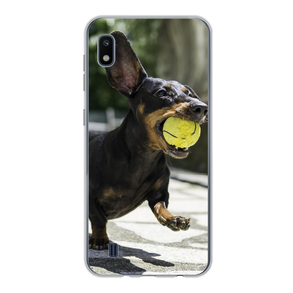 MuchoWow Handyhülle Schutzhülle Hülle für Samsung Galaxy A10 Ein schwarzer Dachshund mit einem Tennisball Silikon Softcase Handy Hülle - Sch...