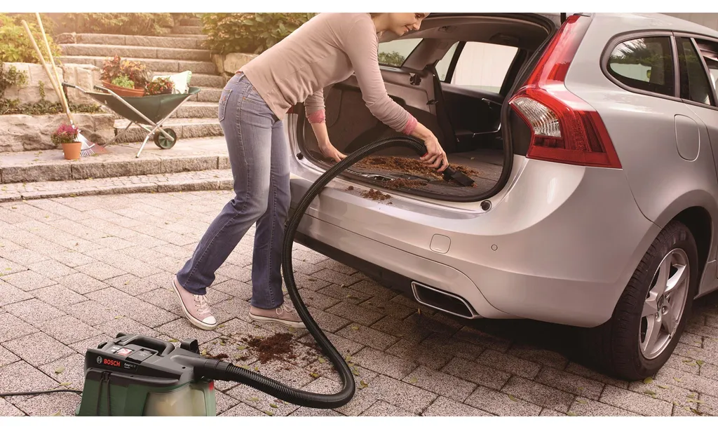 Bosch EasyVac 3 Aspirateur filaire puissant avec prise de synchronisation