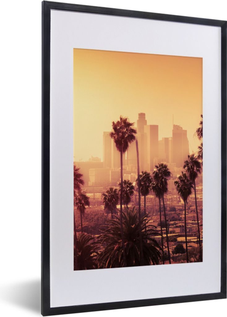 MuchoWow Gerahmtes Poster Palme - Skyline - Sonnenuntergang - Architektur 40x60 cm - Poster mit Schwarzem Bilderrahmen Wandposter Rahmen Foto Bil...