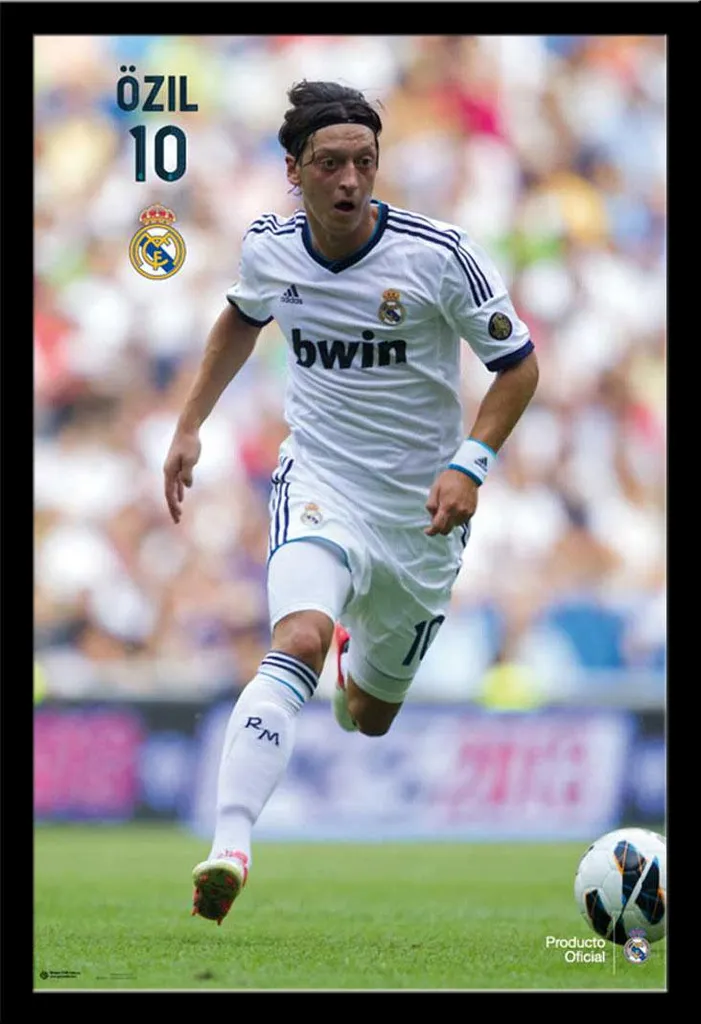 Poster Foot Özil Real Madrid Encadré : Fini les Affiches Cornées ou Abîmées
