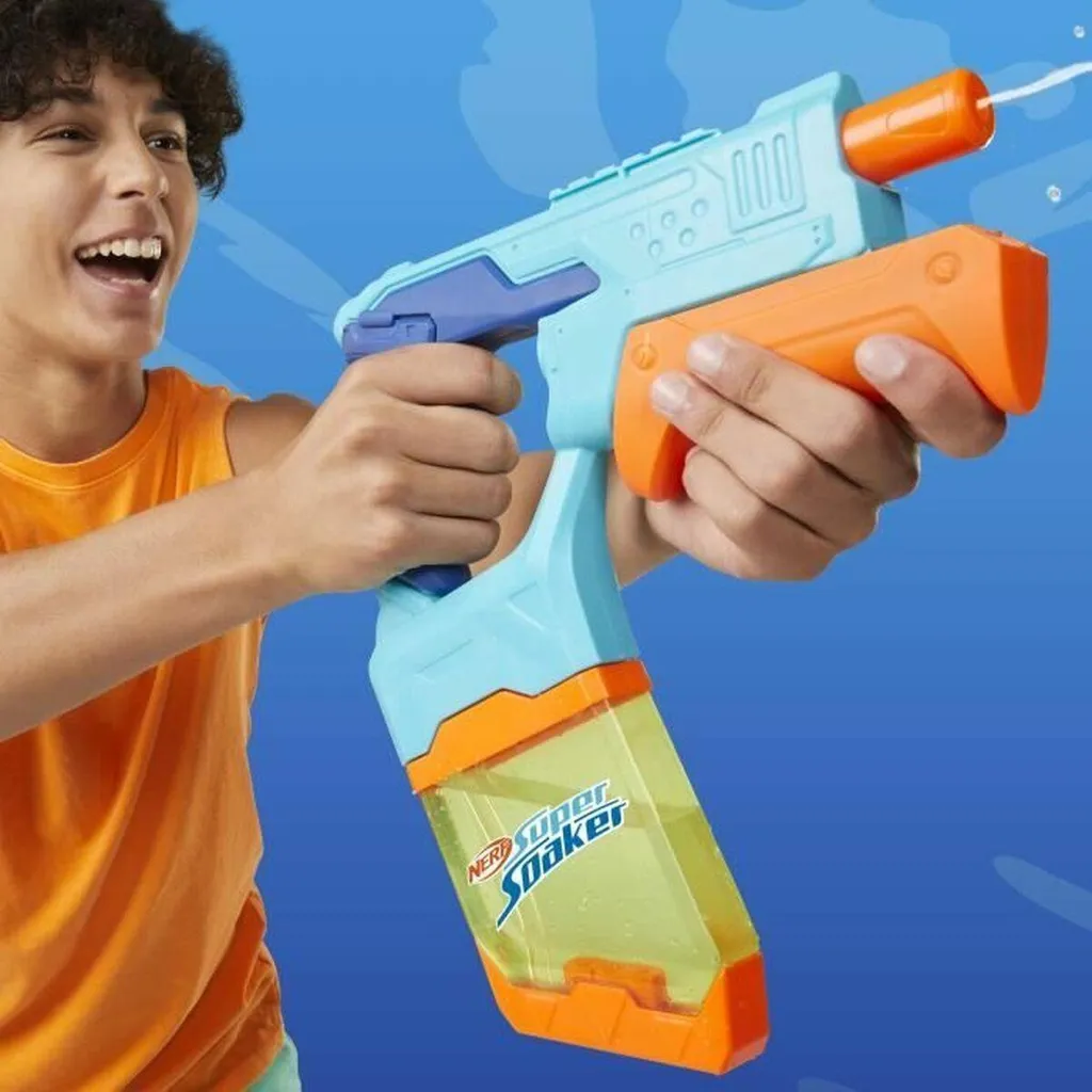 Personnage Nerf mobile à articulations multiples et design tactique