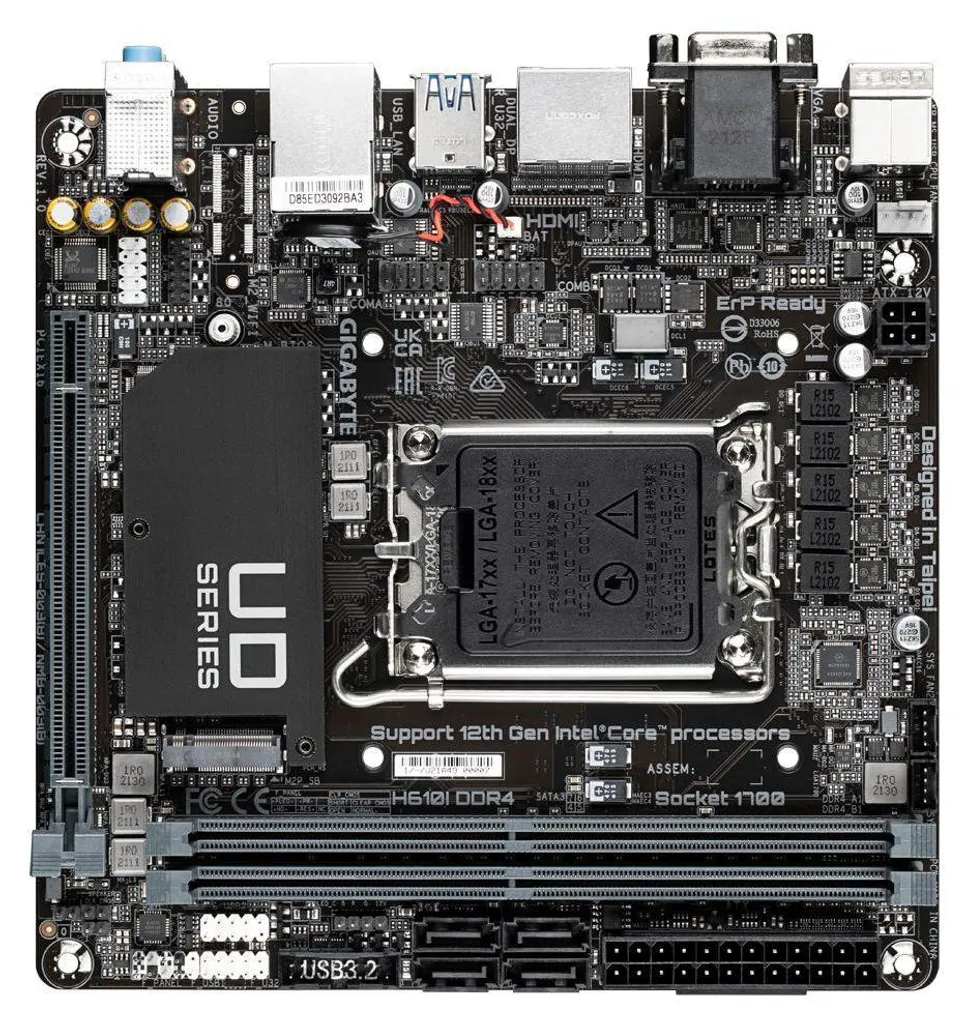 Carte mère GIGABYTE H610I pour PC Compact Bureautique et Gaming ITX - 7