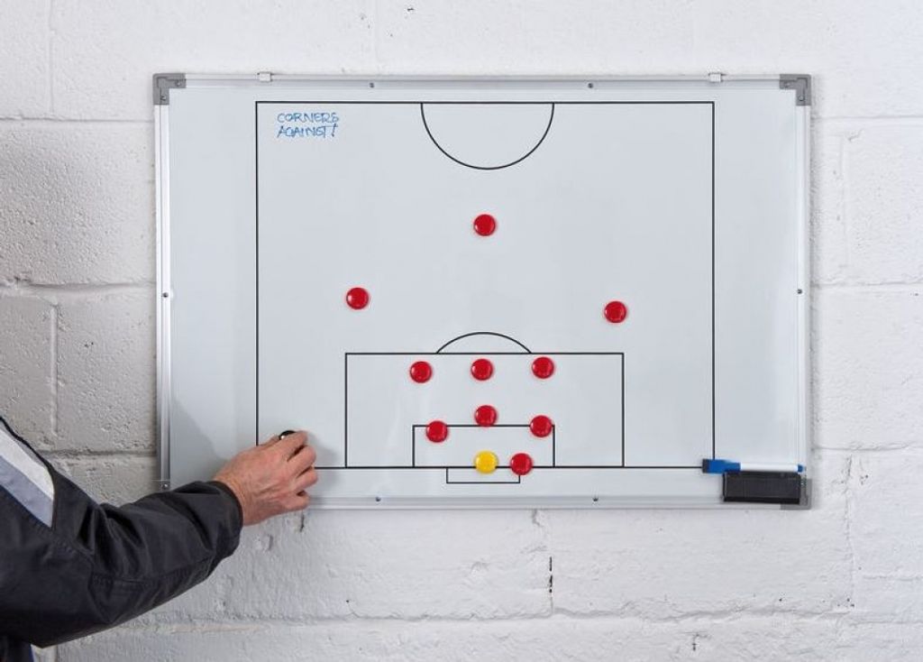 Precision Fußball Taktiktafel doppelseitig magnetisch 60x90cm weiß