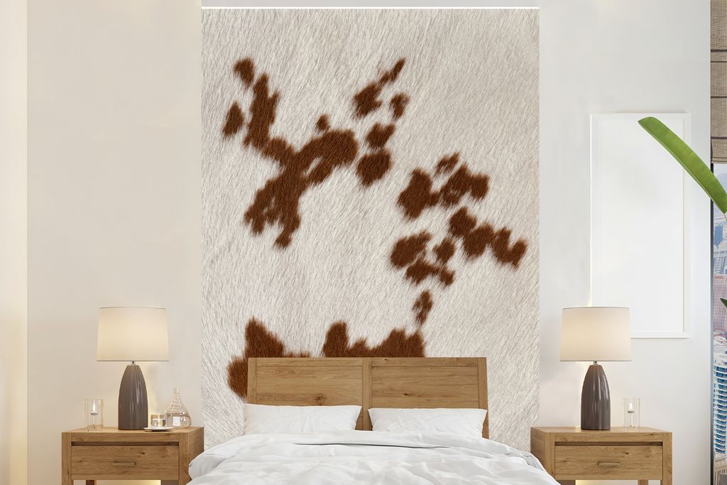 MuchoWow Fototapete für Wohnzimmer oder Schlafzimmer Wandtapete Vinyl Motivtapete Rindsleder mit rot-orangen Tupfen - 180x280 cm - Wallpaper