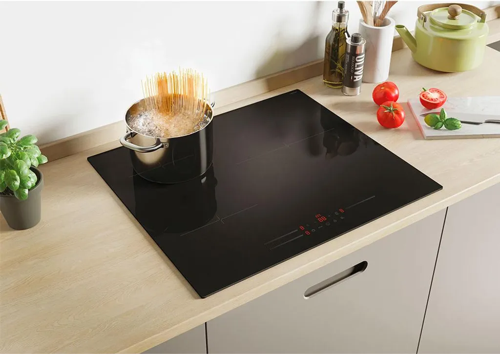 Table induction Candy CI633MCBB 7200 W à commandes tactiles - Noir 60cm - 5