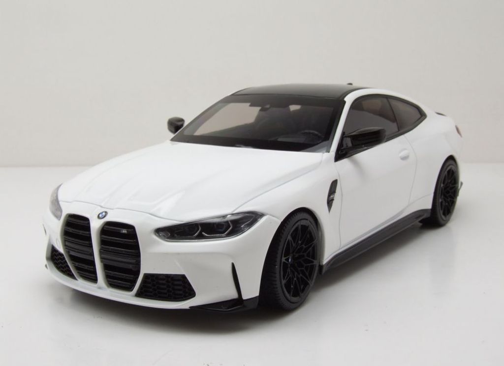 Minichamps 155020122 BMW M4 2020 weiß 1:18 Produktbild 