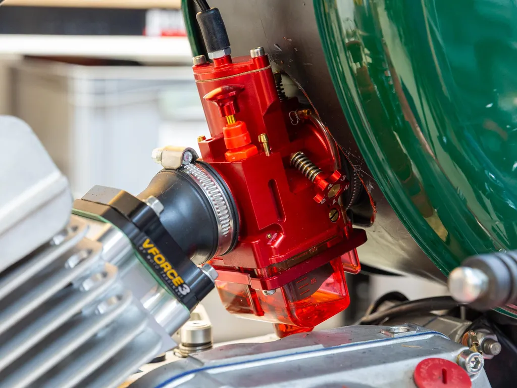 Carburateur de compétition PWK 28 mm - Boisseau plat et finition CNC