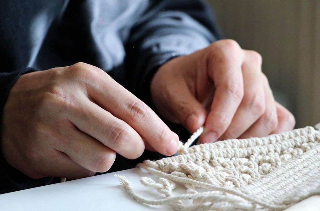 Jochen Schweizer Makramee Kurs Wanddeko Oberstaufen-Steibis (3 Std.); Erlebnis verschenken oder selbst erleben; Gutschein gültig für 1 Person Gru...