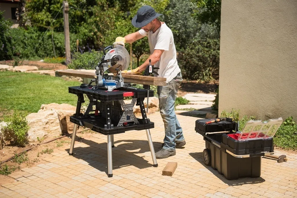 Établi pliant transportable KETER avec plateau de serrage polyvalent - 22